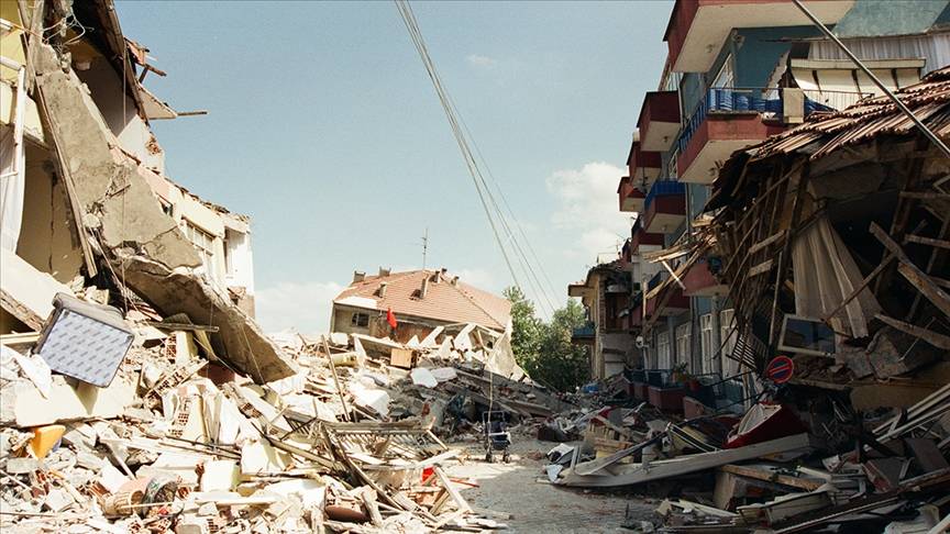17 Ağustos Depremi 26. yılında: 45 saniyede yaşanan felaketin unutulmayan izleri 5